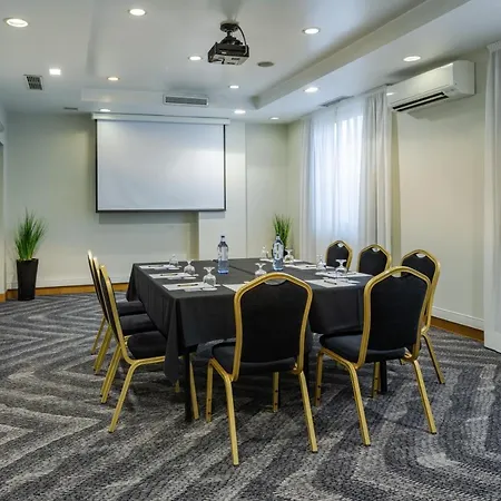 Hotel Mundial 4*