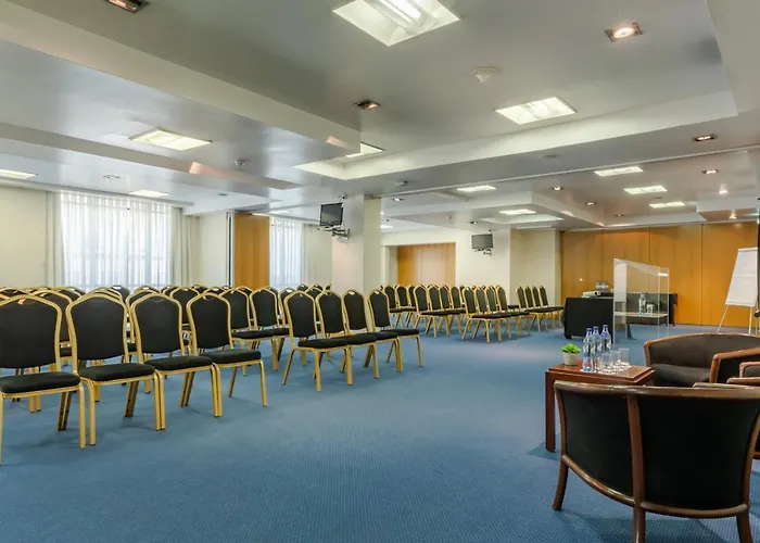 Готель Mundial 4*