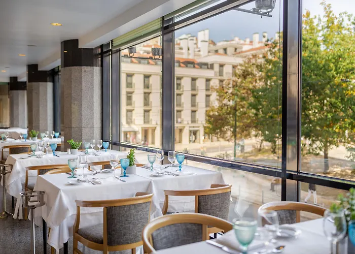 Готель Mundial 4*