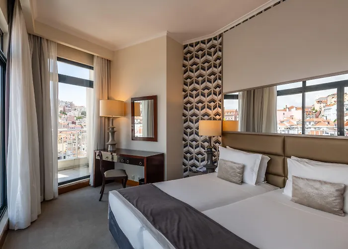 Готель Mundial 4*