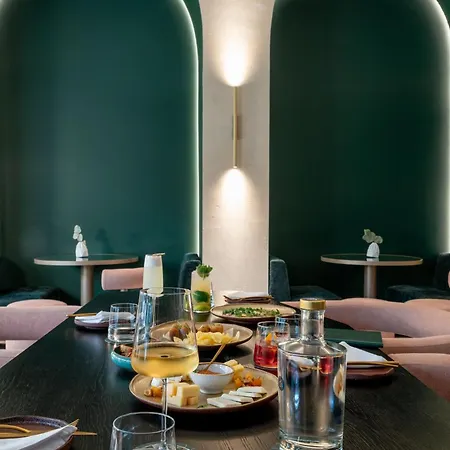 ムンディアル ホテル 4*